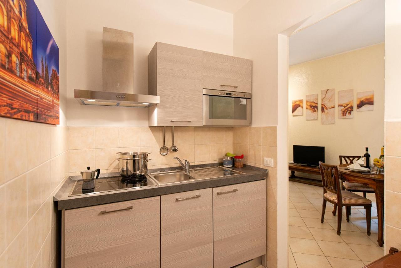 Trevi Fountain Apartment